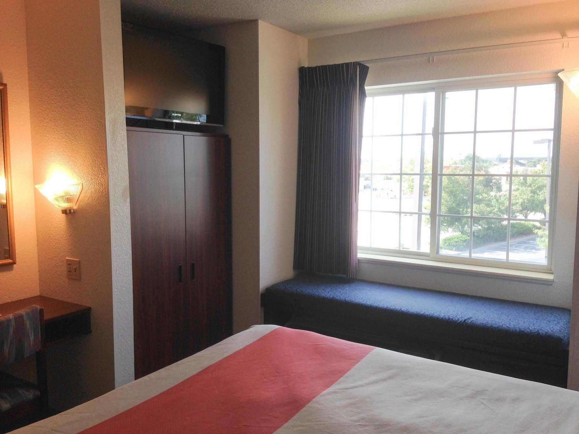 Motel 6-Olathe, Ks Esterno foto